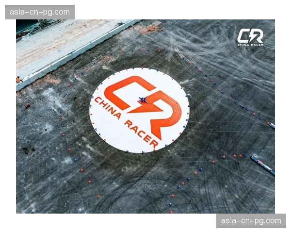 车手会议决定,明日比赛将采用缩短的干燥天气赛道路线 车手会议决定,明日比赛将采用缩短的干燥天气赛道路线