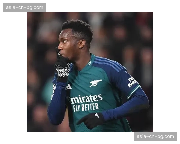 阿森纳1-0小胜莱斯特城，萨利巴封堵绝佳机会确保三分